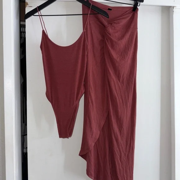 SHEIN Women's Maxi Skirt and Bodysuit Set - Picture 1 of 3